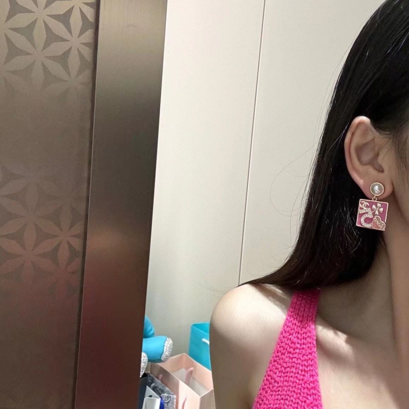 Ch**el earrings